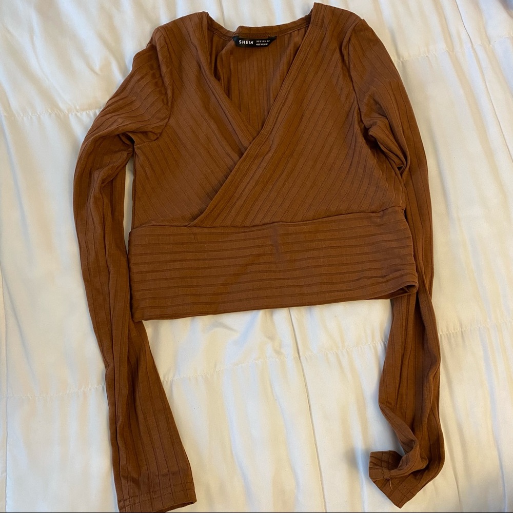 rust criss cross long sleeve